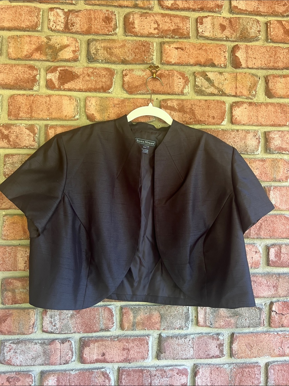 20W Jessica Howard Black Short Sleeve Cropped Bolero